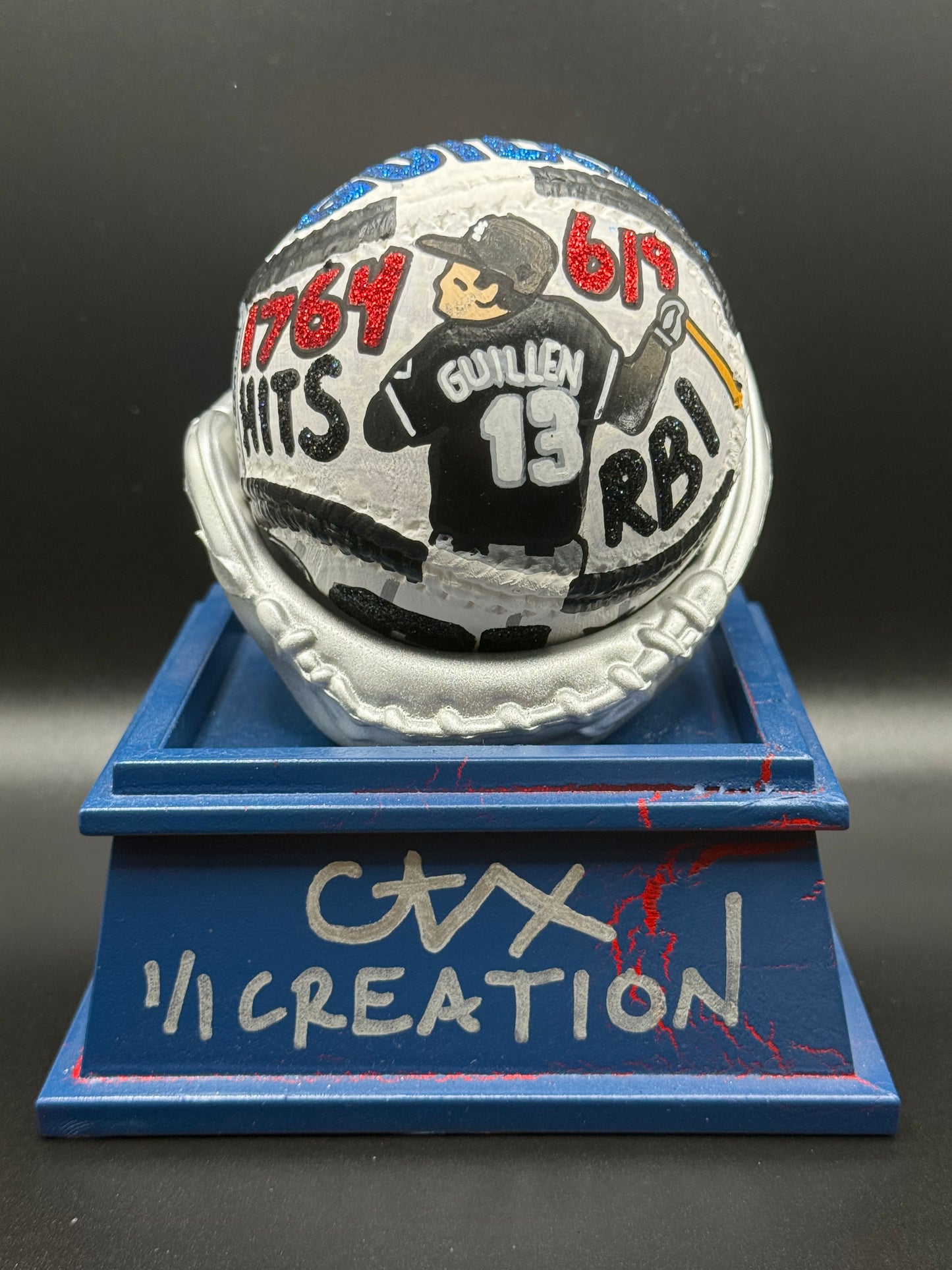 Ozzie Guillen Autographed CARTER X 1/1 Baseball - Schwartz Sports Holo